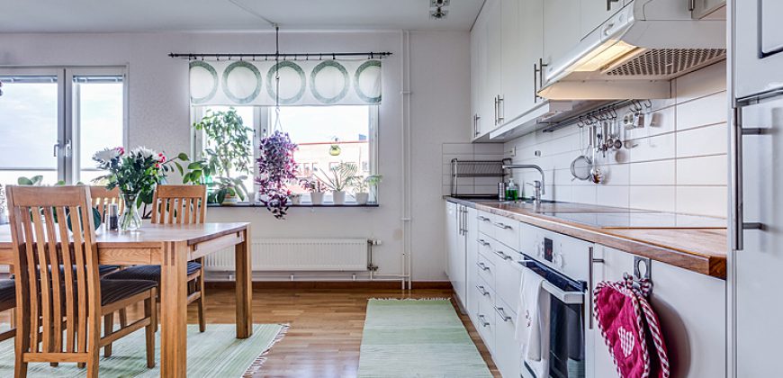 Lägenhet i populära Liljeholmskajen/Sjövikshöjden